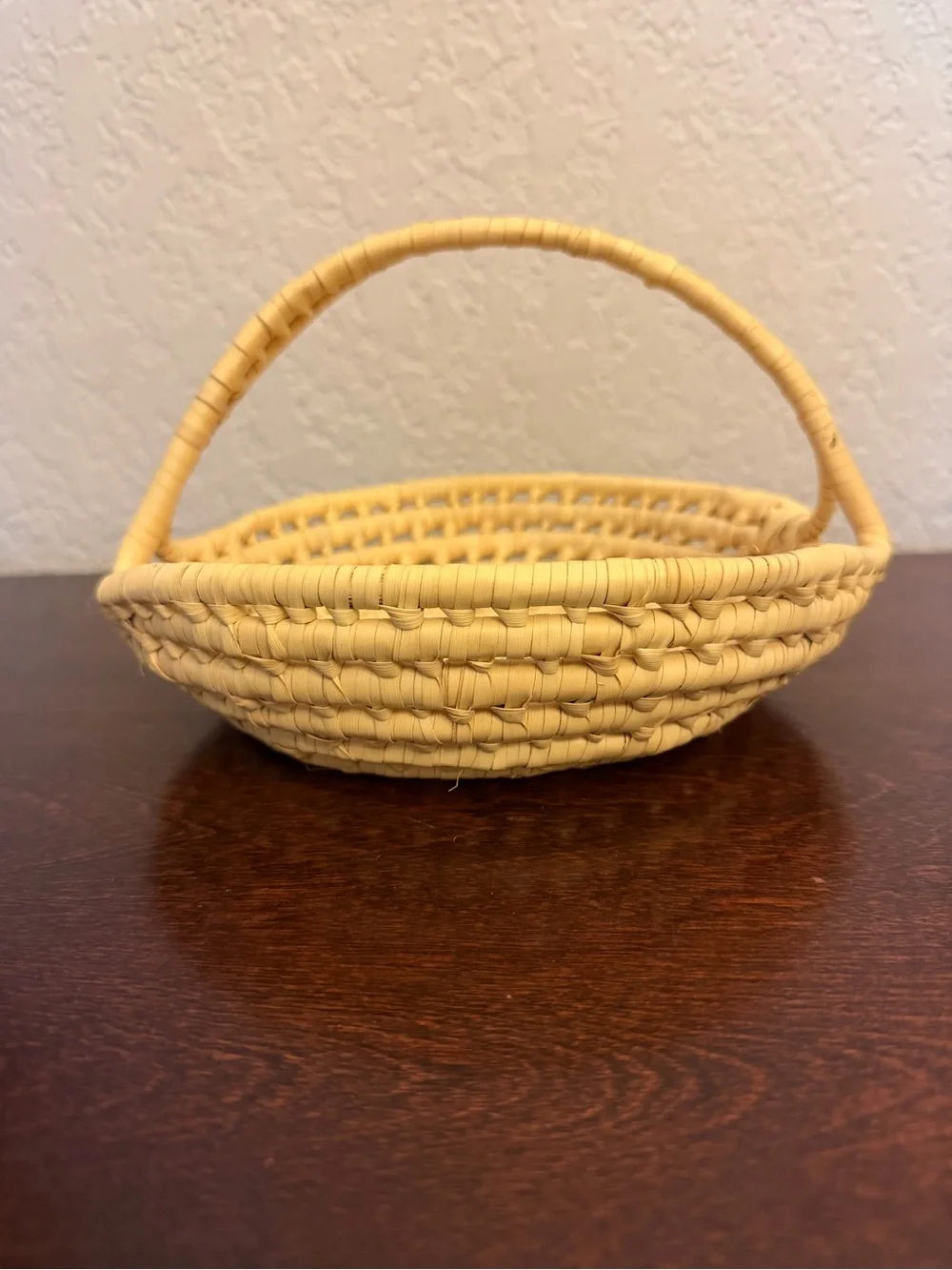 Handmade Sweetgrass Hand Woven Coiled Low Round Basket Tray With Top Handle 8”